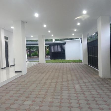 Urbanview Badran Residence Syariah Manahan Surakarta  Bagian luar foto