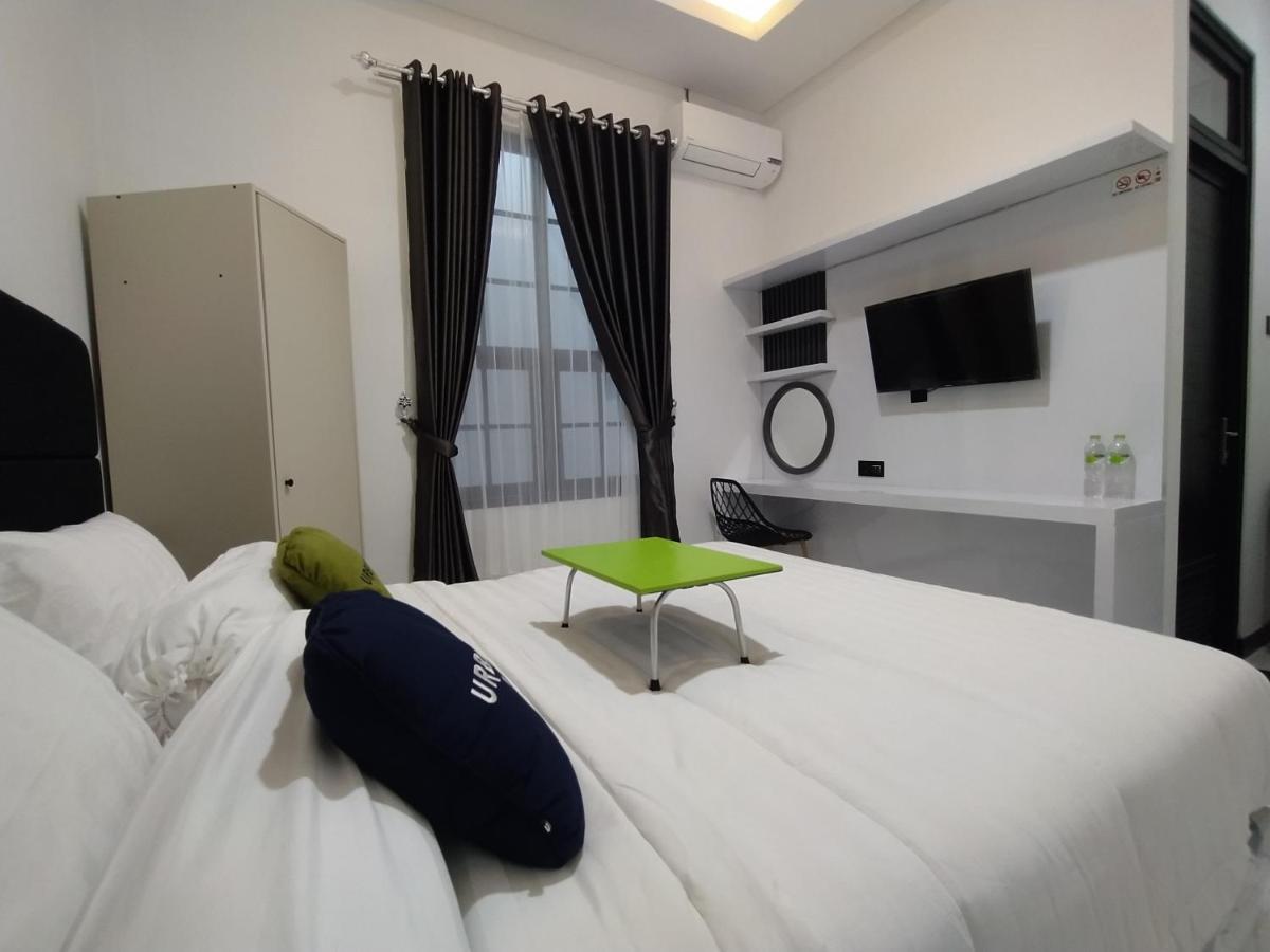 Urbanview Badran Residence Syariah Manahan Surakarta  Bagian luar foto