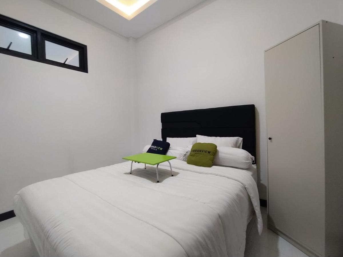 Urbanview Badran Residence Syariah Manahan Surakarta  Bagian luar foto